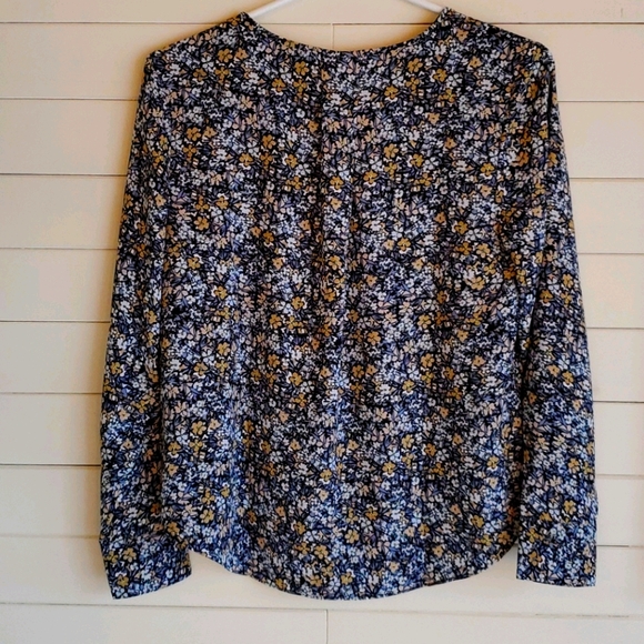 Banana Republic never worn blouse - Picture 4 of 4